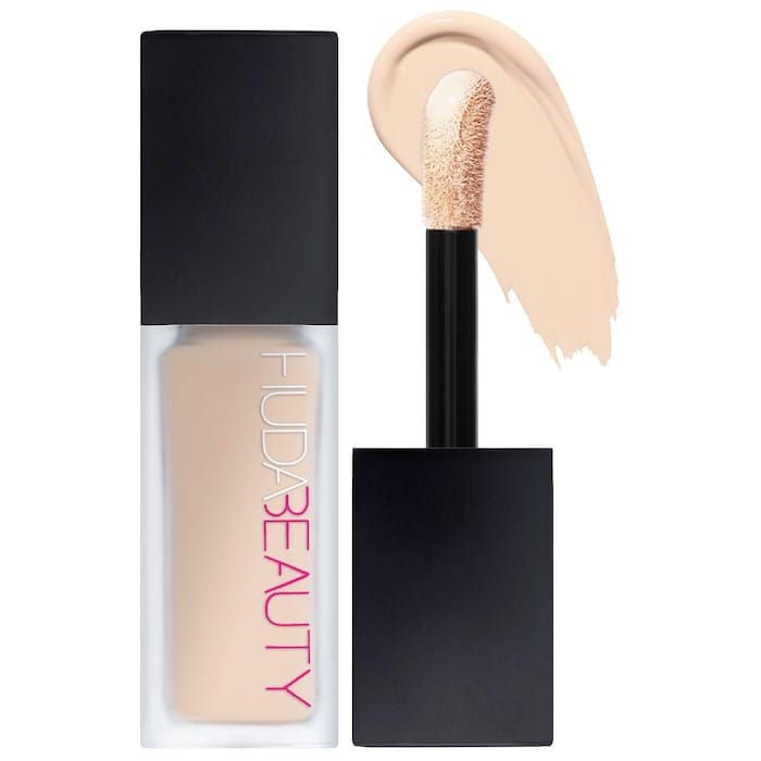 Huda beauty #fauxfilter luminous matte liquid concealer